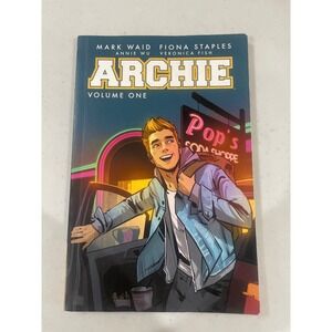 Archie #1 (Archie Comic Publications, Inc., 2016) Mark Waid and Fiona Staples